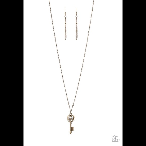 ✨3 for $10✨ Brass key necklace
